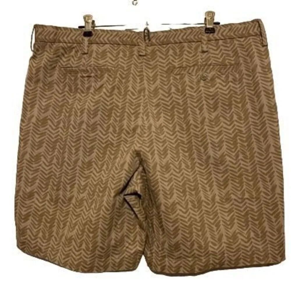 Lands’ End Traditional Fit Size 40 Tan Shorts
